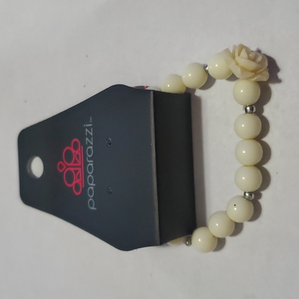 Paparazzi white bead rose bracelet